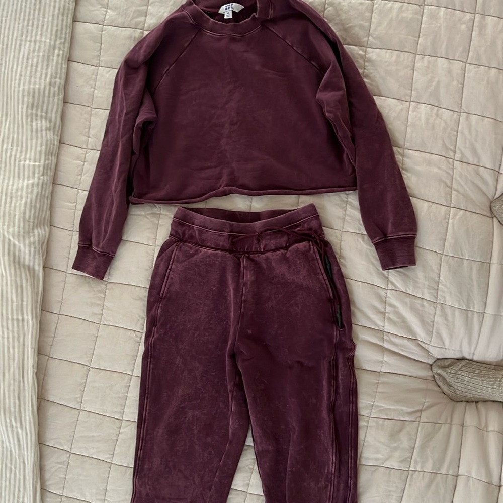 Joylab sweat set